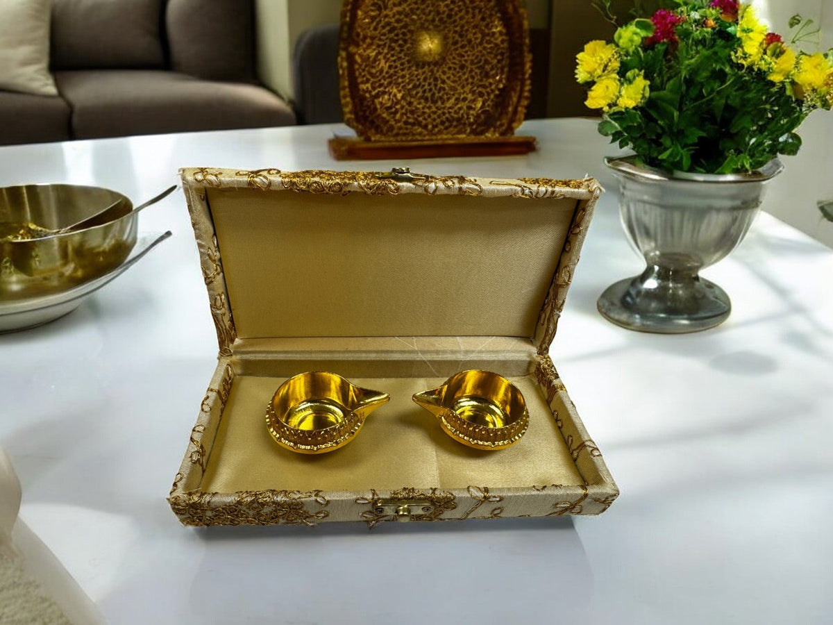 Ready-to gift Combo Set includes Two Metal Kuber Diyas with Rectangle Embroidered Gift Box set of 4 for Diwali or Indian Festivals or Occasions as Return Gift Favors & Return Gifts La Vie Bien Ready-to gift Combo Set includes Two Metal Kuber Diyas with Rectangle Embroidered Gift Box set of 4 for Diwali or Indian Festivals or Occasions as Return Gift