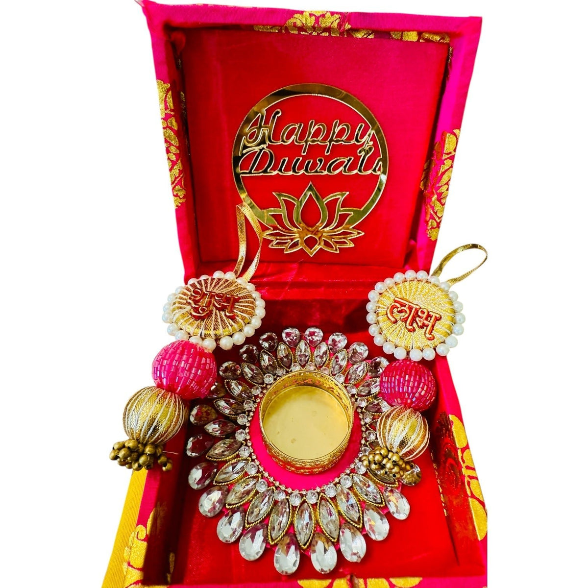 Ready-to-Gift Combos - Shubh Labh & Diyas in Gift Box & Happy Diwali Decal La Vie Bien Ready-to-Gift Combos - Shubh Labh & Diyas in Gift Box & Happy Diwali Decal