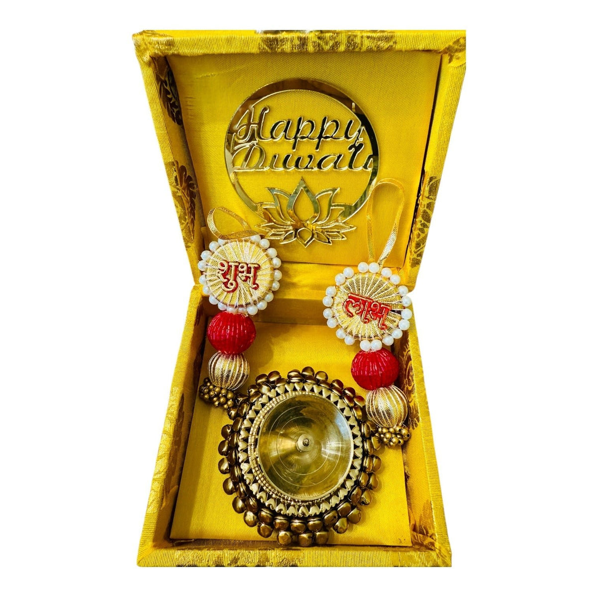 Ready-to-Gift Combos - Shubh Labh & Diyas in Gift Box & Happy Diwali Decal La Vie Bien Ready-to-Gift Combos - Shubh Labh & Diyas in Gift Box & Happy Diwali Decal