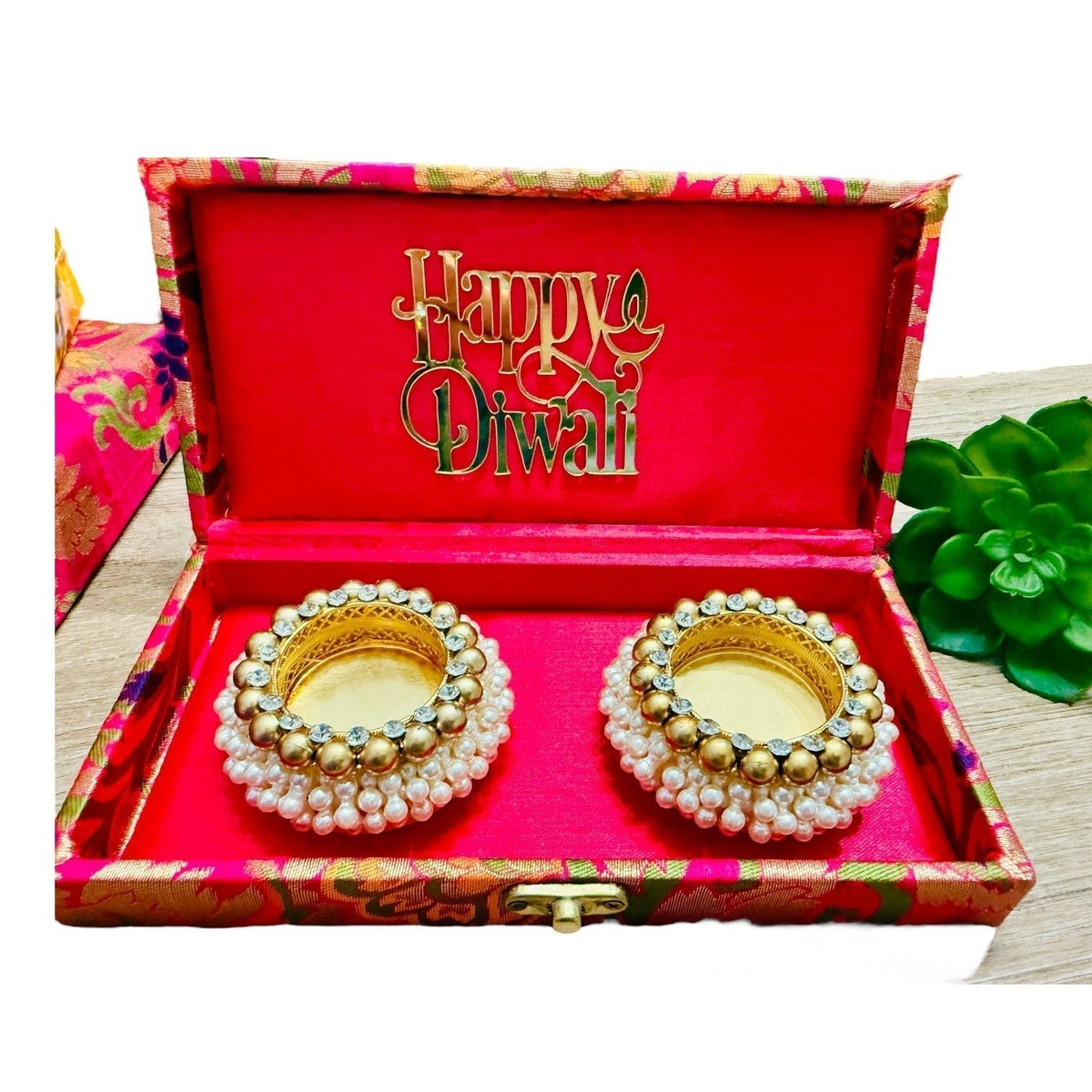 Ready-to-Gift Set- 2 Diyas in Gift Box with Happy Diwali Cutout La Vie Bien Ready-to-Gift Set- 2 Diyas in Gift Box with Happy Diwali Cutout
