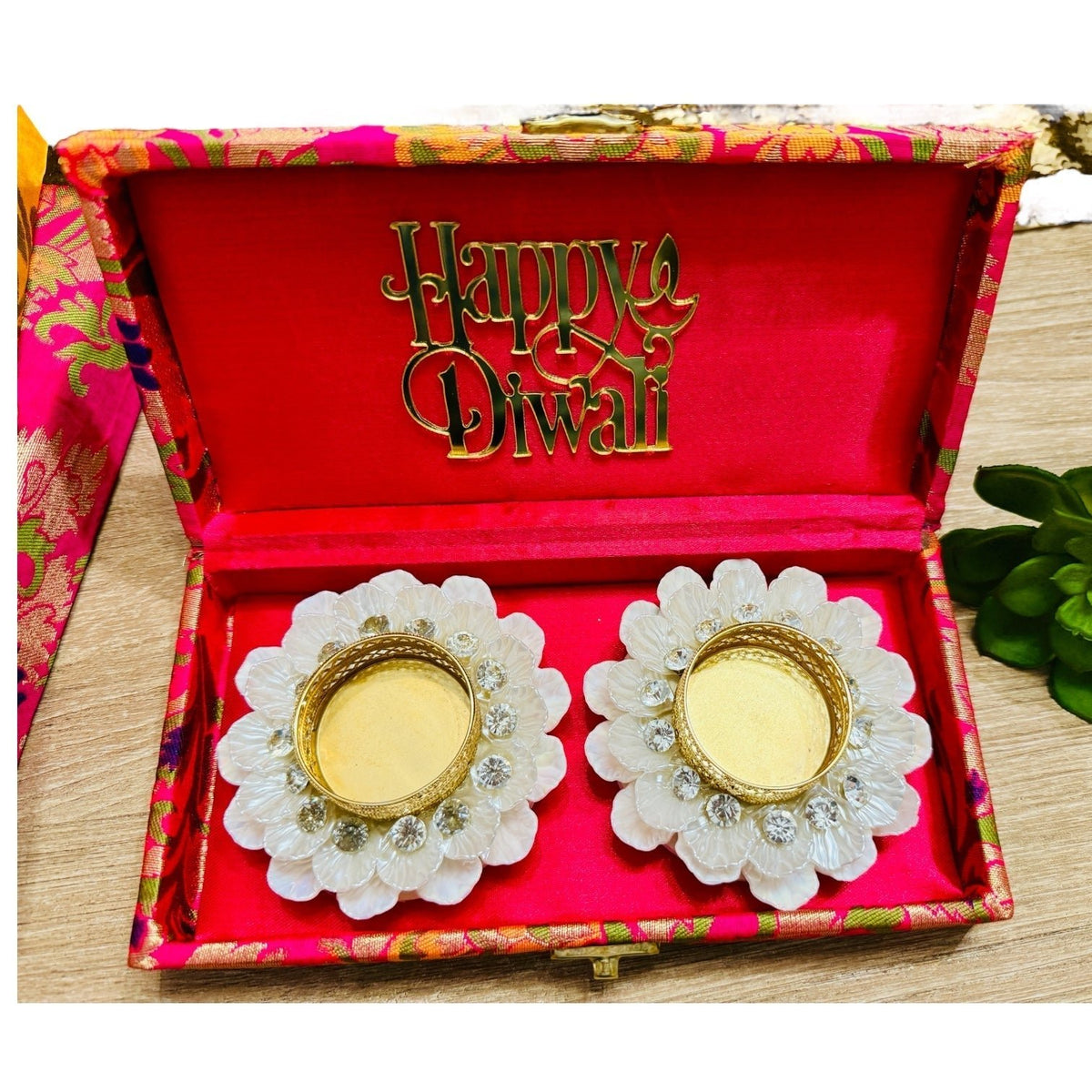Ready-to-Gift Set- 2 Diyas in Gift Box with Happy Diwali Cutout La Vie Bien Ready-to-Gift Set- 2 Diyas in Gift Box with Happy Diwali Cutout