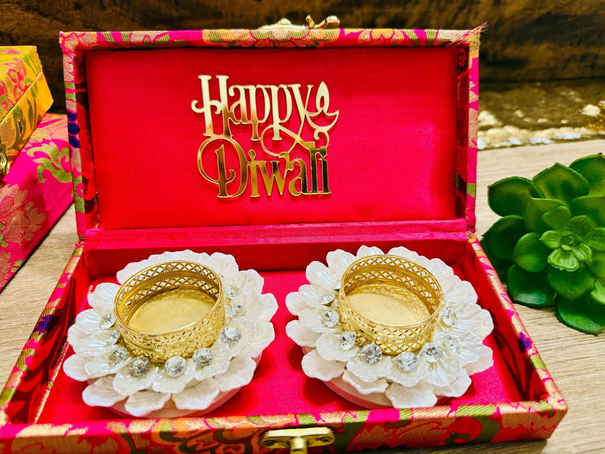 Ready-to-Gift Set- 2 Diyas in Gift Box with Happy Diwali Cutout La Vie Bien Ready-to-Gift Set- 2 Diyas in Gift Box with Happy Diwali Cutout