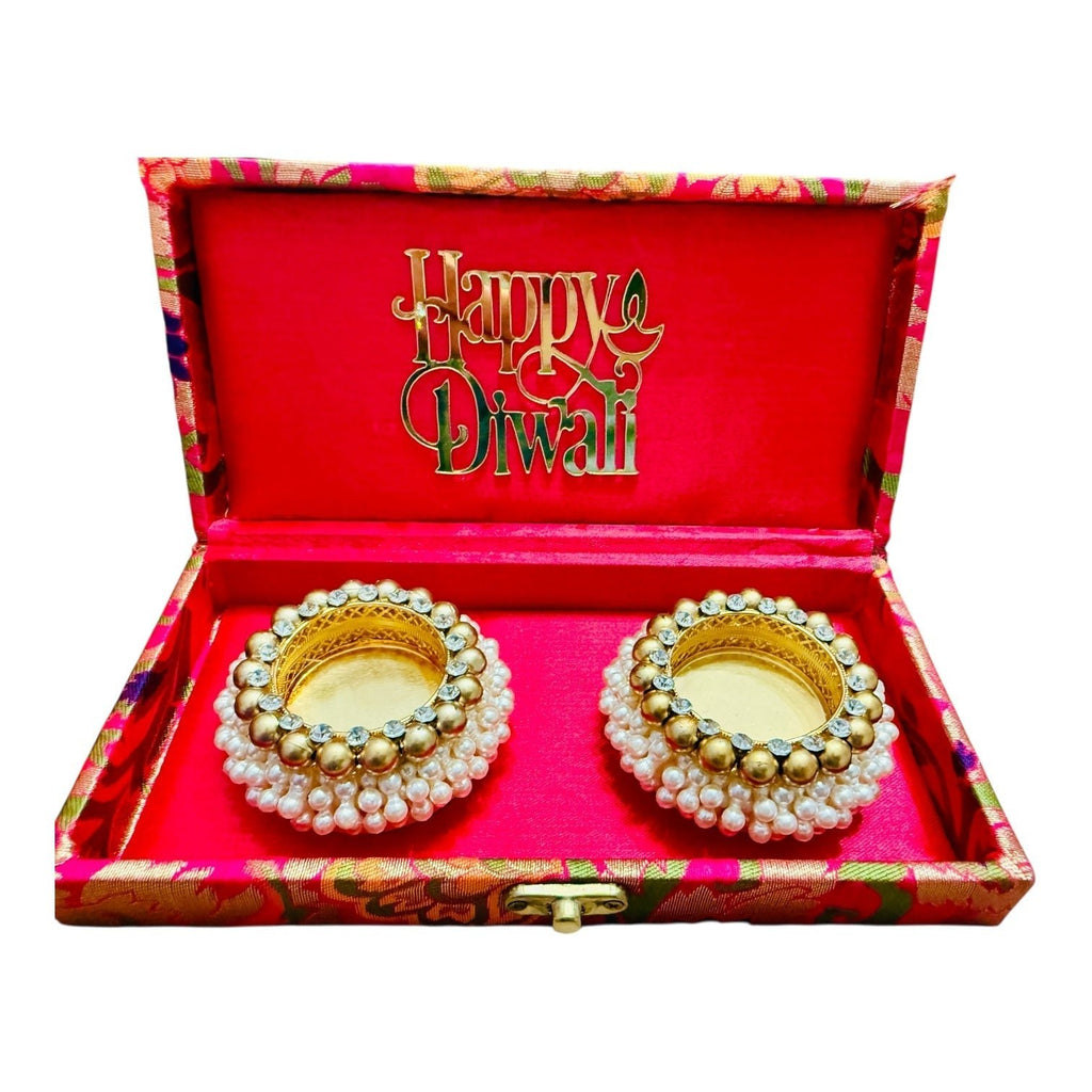 Ready-to-Gift Set- 2 Diyas in Gift Box with Happy Diwali Cutout La Vie Bien Ready-to-Gift Set- 2 Diyas in Gift Box with Happy Diwali Cutout