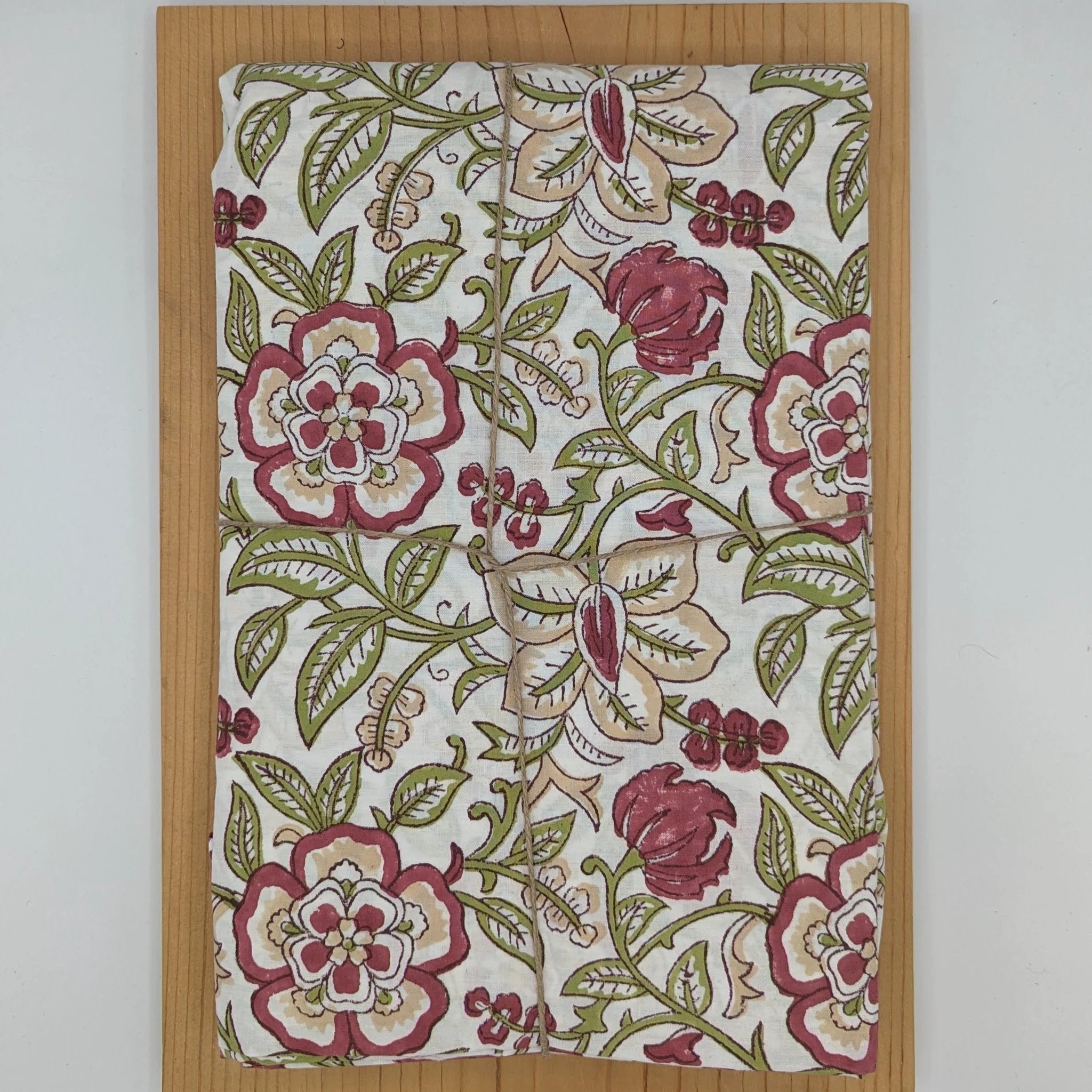 Red & Green Floral Holiday Tablecloth by Dekko Trading