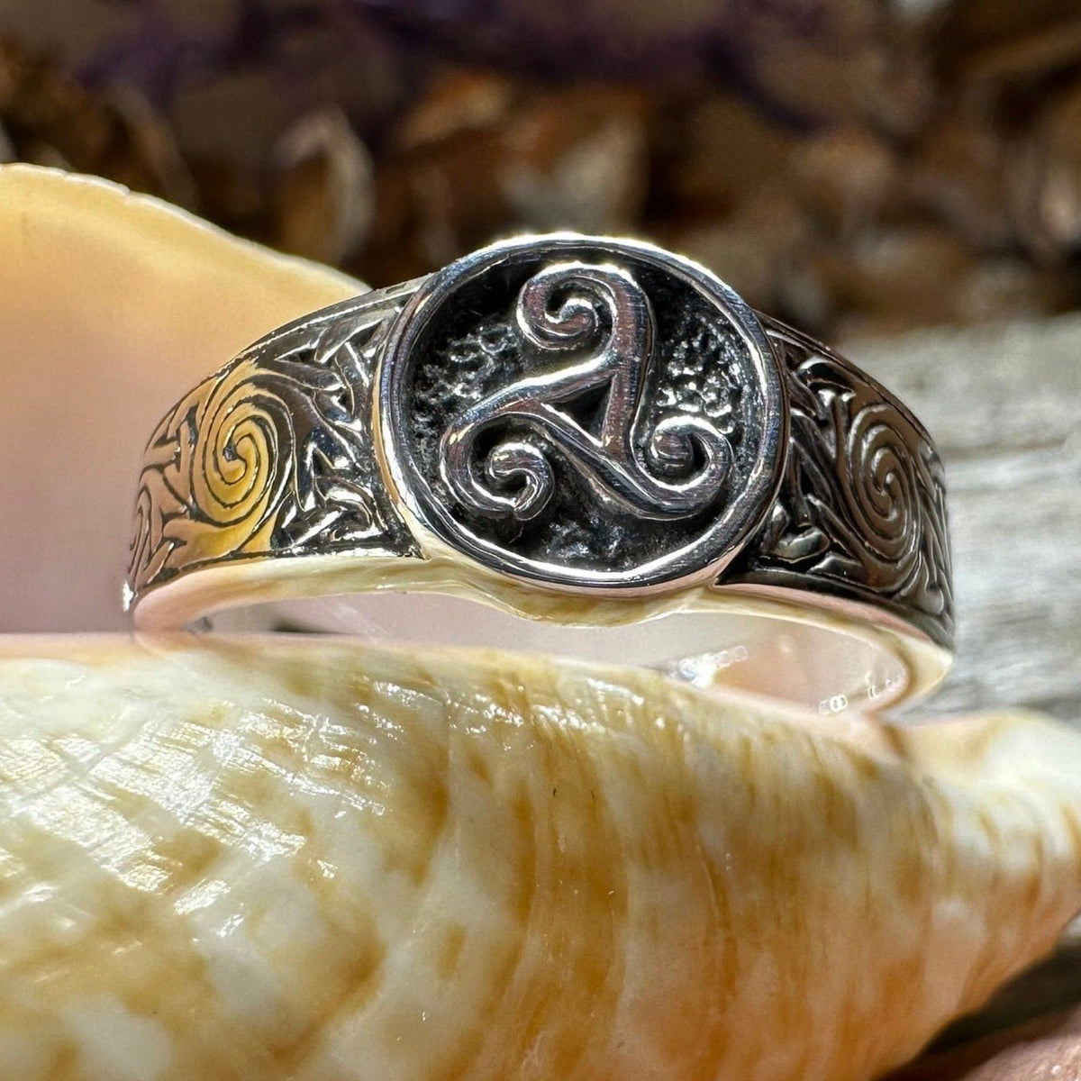Reeve Celtic Triple Spiral Ring Ring La Vie Bien Reeve Celtic Triple Spiral Ring