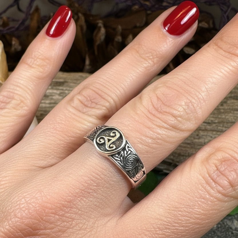 Reeve Celtic Triple Spiral Ring Ring La Vie Bien Reeve Celtic Triple Spiral Ring