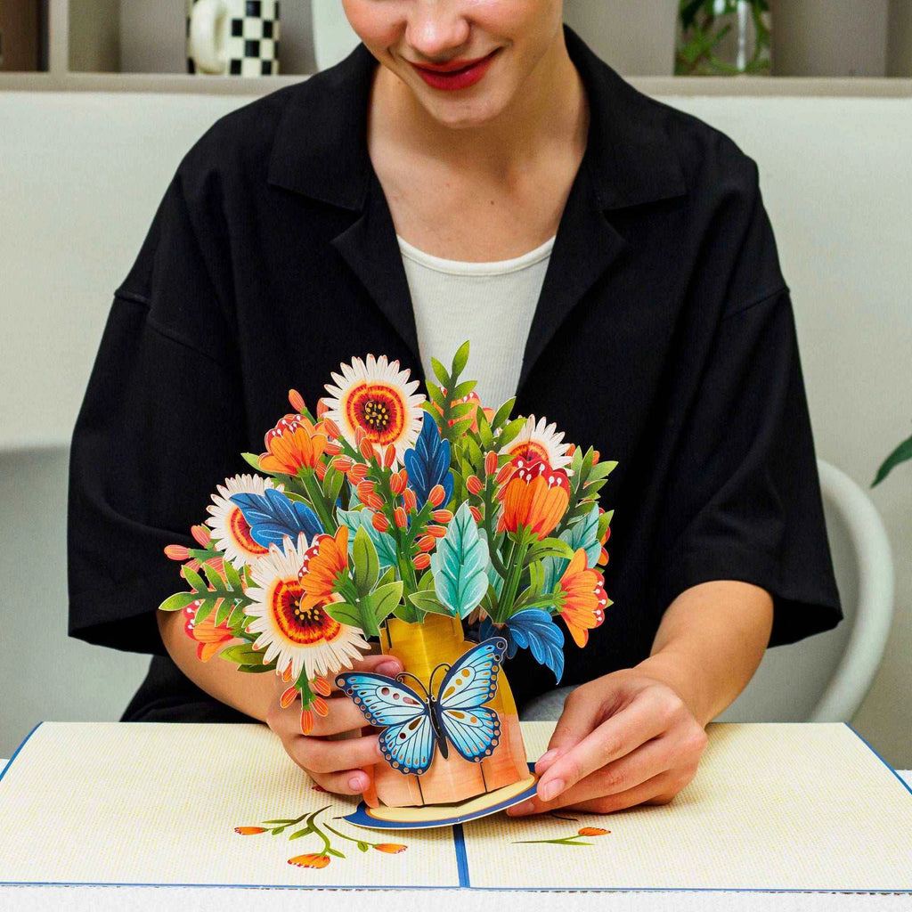 Hugepop Artisan Flower Pop Up Card with Detachable Bouquet by Paper Love