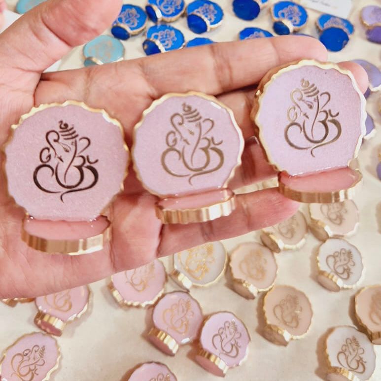 Resin Ganesha in Agate Texture -Perfect Return Gifts for Ganesh Chathurthi/Diwali/Puja La Vie Bien Resin Ganesha in Agate Texture -Perfect Return Gifts for Ganesh Chathurthi/Diwali/Puja
