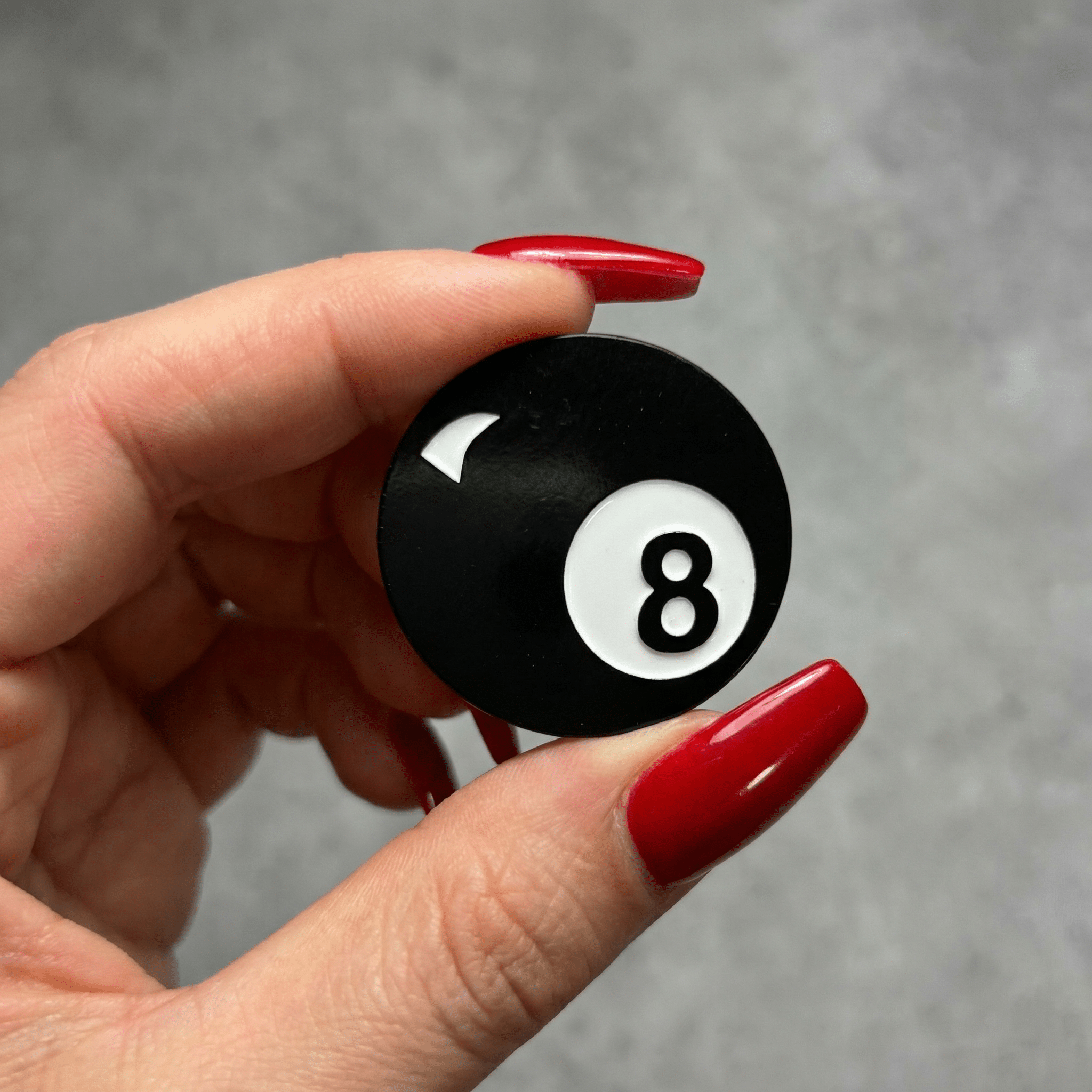 Retro 8 Ball Pin 1.4" Stylish Metal Alloy Brooch | Billiards Ball in Black and White Brooches & Lapel Pins La Vie Bien Retro 8 Ball Pin 1.4" Stylish Metal Alloy Brooch | Billiards Ball in Black and White