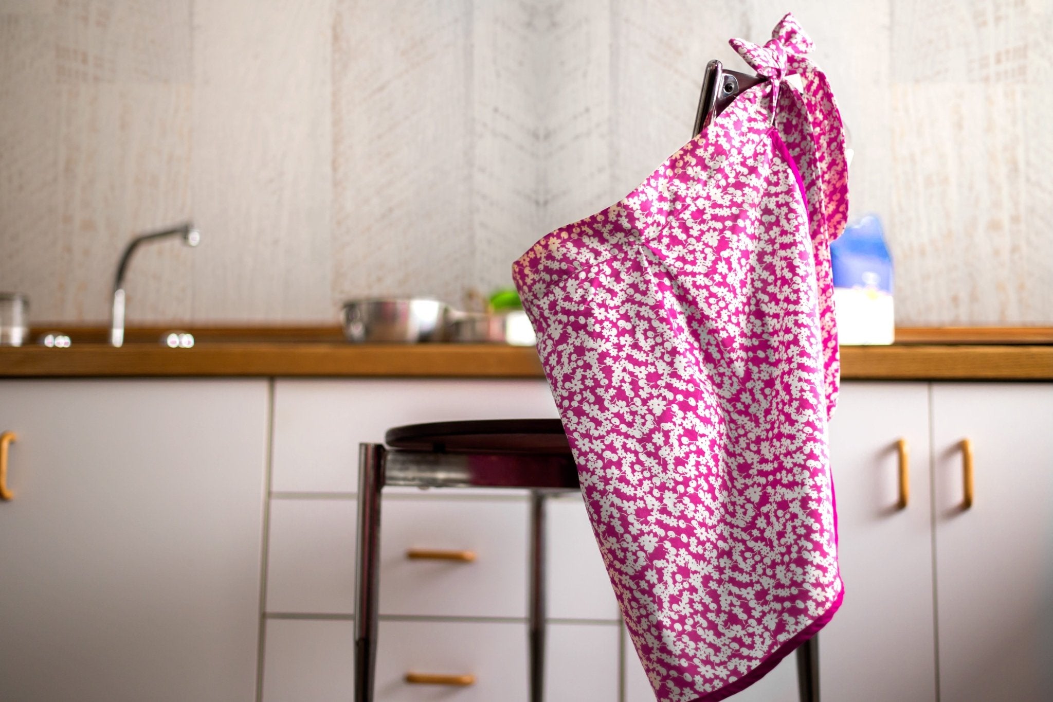 Retro Vietnamese Half Apron Aprons & Mitts & Towels & Table Linens La Vie Bien Retro Vietnamese Half Apron