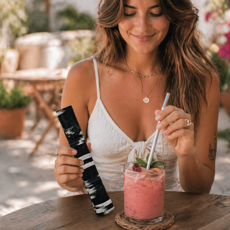 Reusable Sustainable Straw Kit with Straw and Cleaner - Guatemala Accessories La Vie Bien Reusable Sustainable Straw Kit with Straw and Cleaner - Guatemala