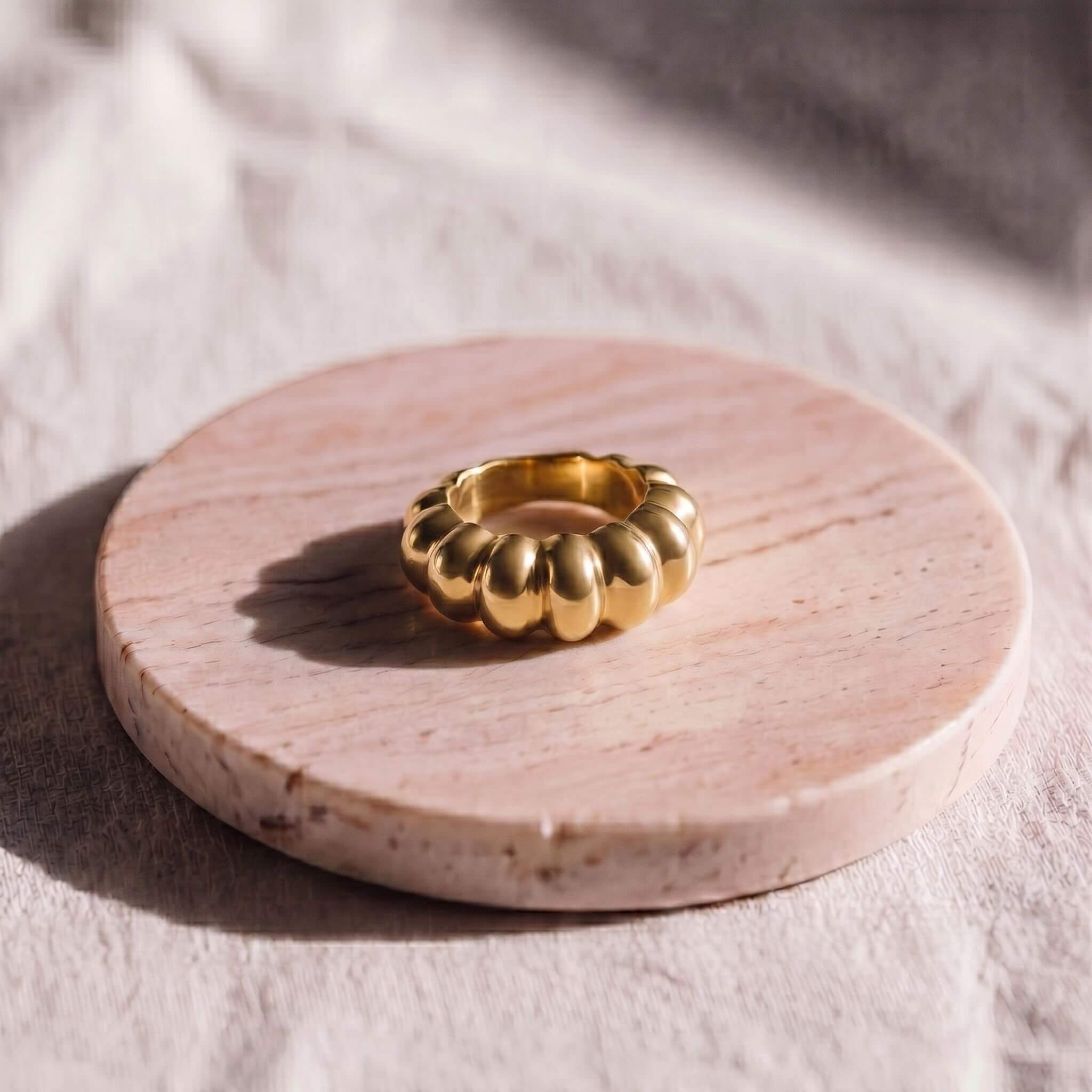 Rica Cobbled Band Ring for Men and Women Rings La Vie Bien Rica Cobbled Band Ring for Men and Women