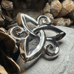 Ritona Celtic Spiral Trinity Knot Brooch Brooch La Vie Bien Ritona Celtic Spiral Trinity Knot Brooch