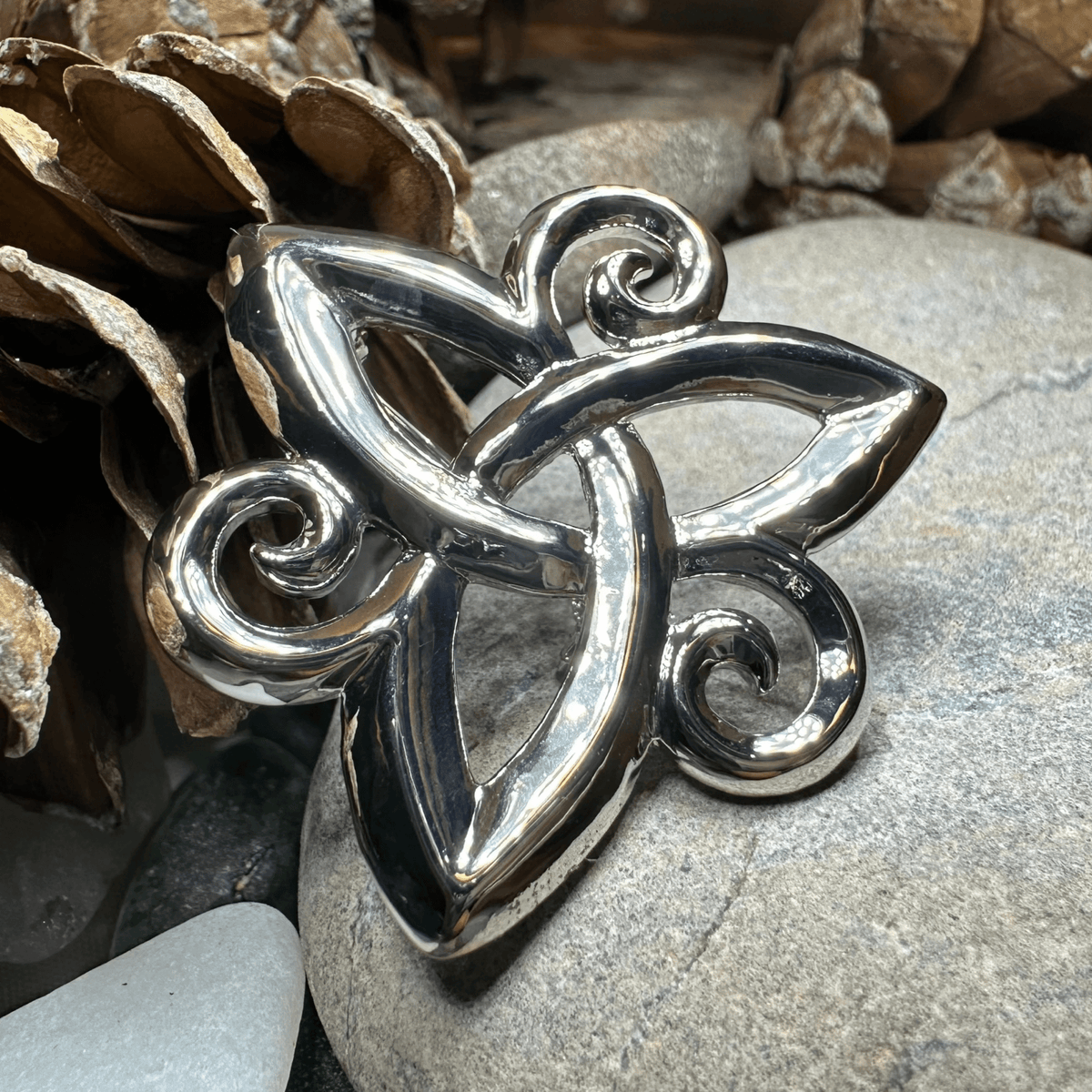 Ritona Celtic Spiral Trinity Knot Brooch Brooch La Vie Bien Ritona Celtic Spiral Trinity Knot Brooch