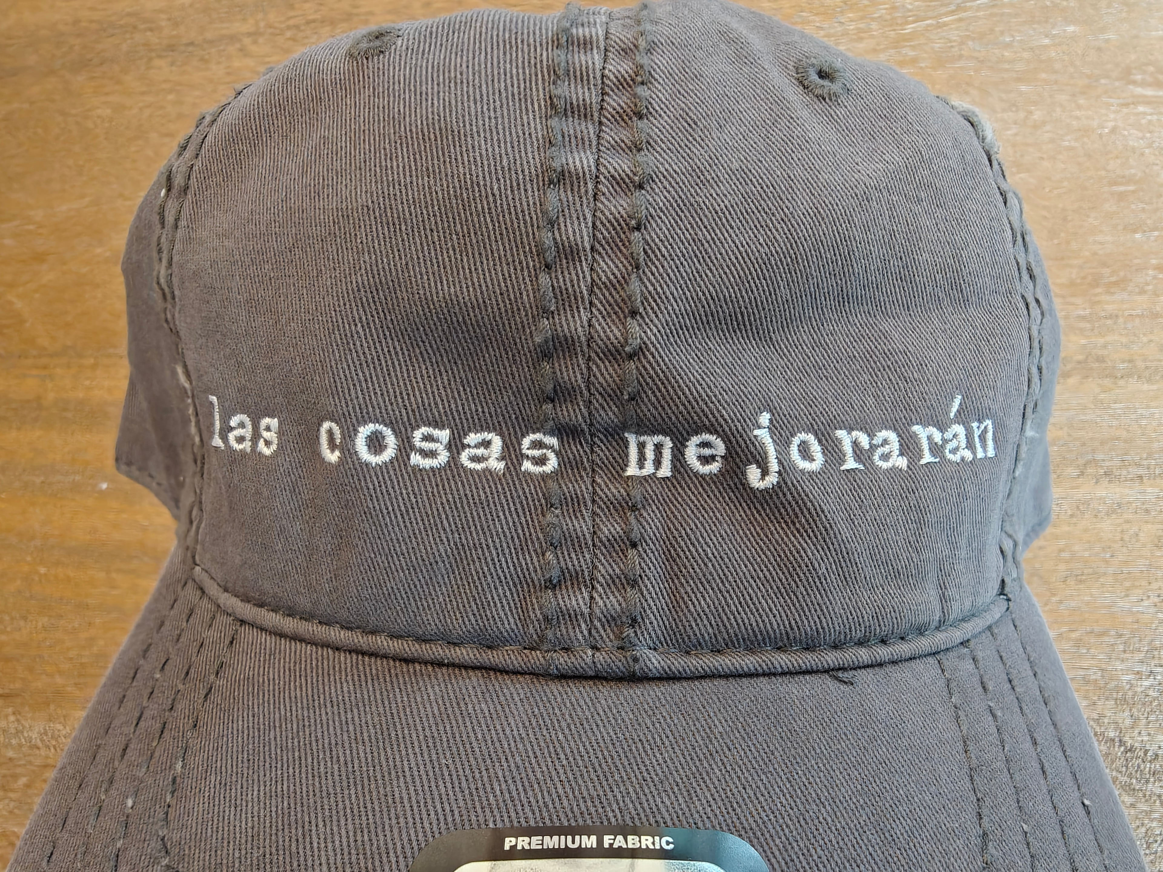 Las cosas mejorarán embroidered Distressed Dad Hat, Spanish mental health gifts