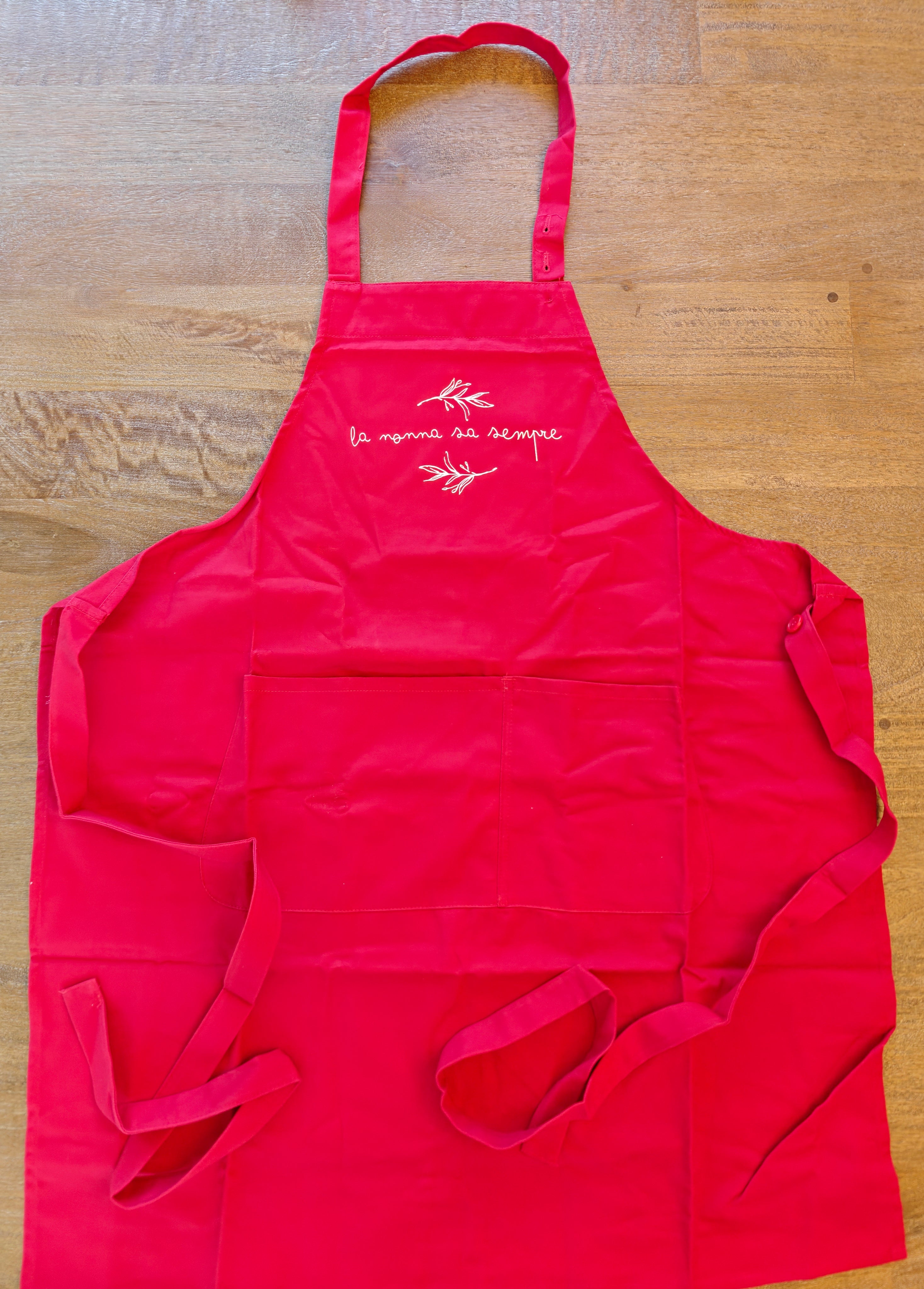 La nonna sa sempre Italian grandma knows best Organic cotton apron