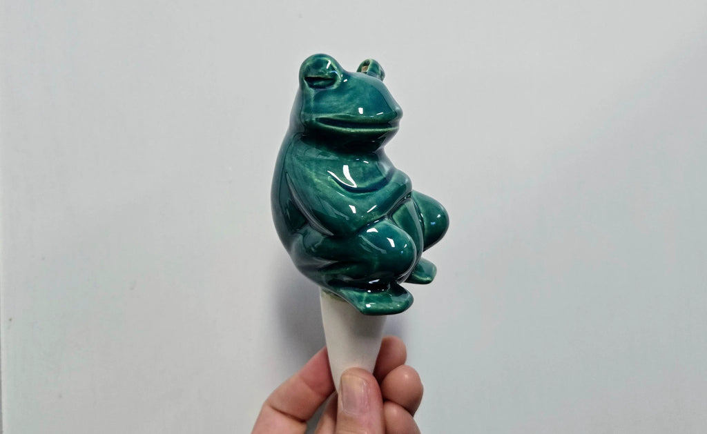 Chill Frog Watering Spike