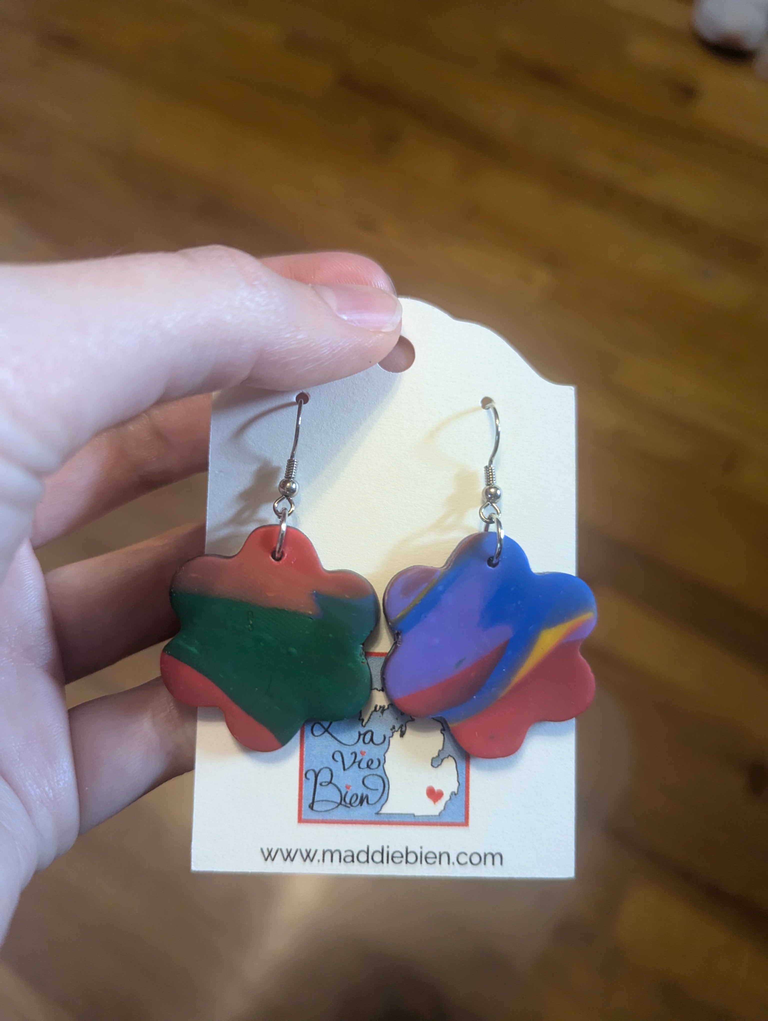 Boucles d'oreilles en pâte polymère à fleurs arc-en-ciel pour oreilles percées, bijoux faits main, La Vie Bien