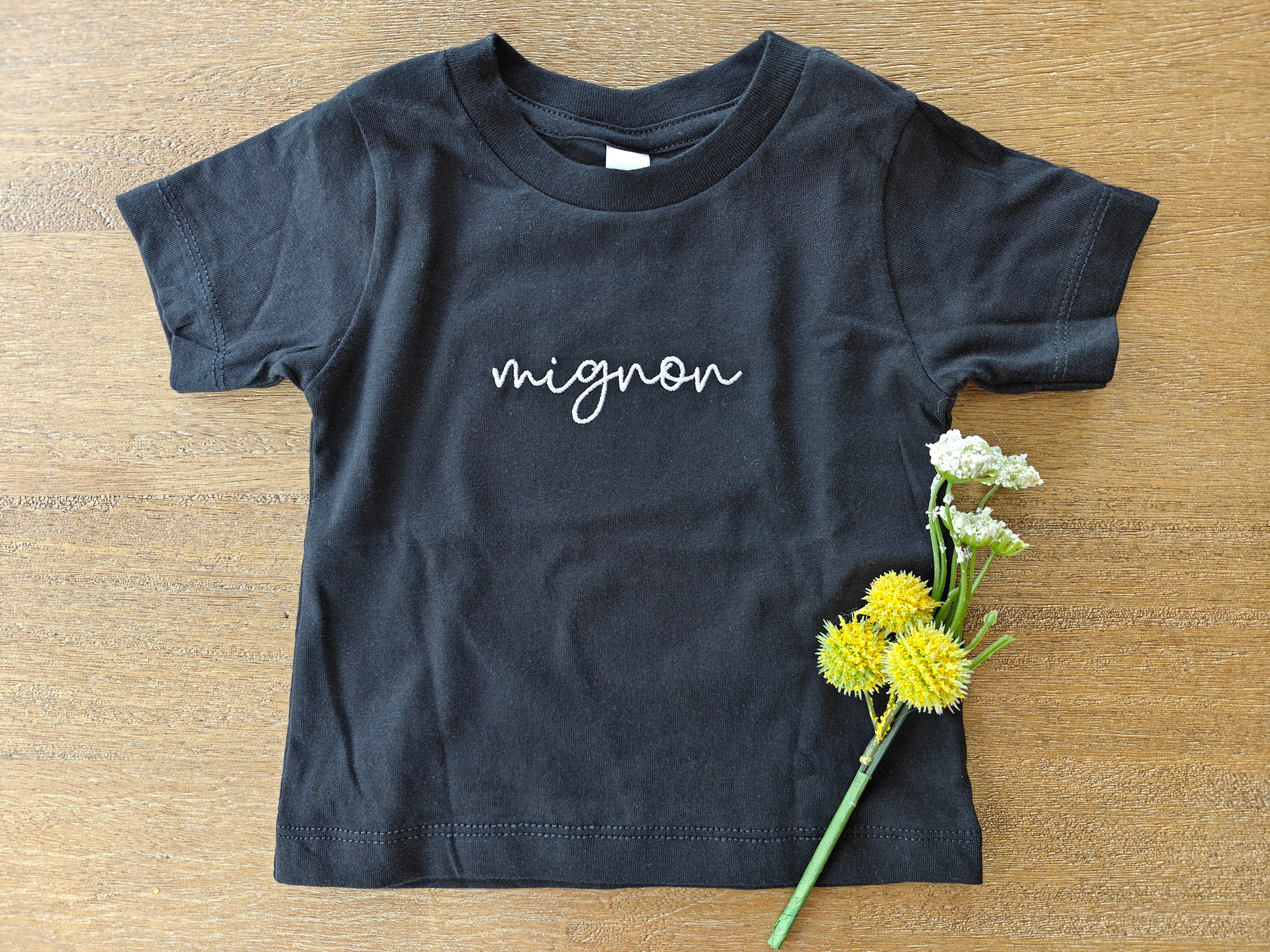 Mignon (cute) French embroidered Baby Jersey Short Sleeve Tee