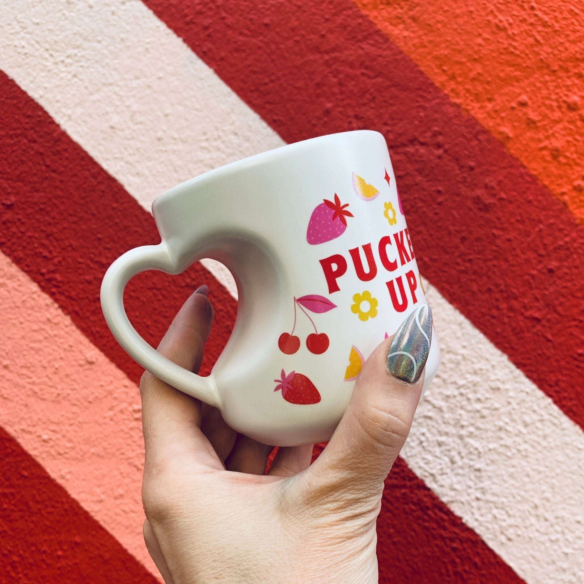 Romance Pucker Up Heart Shaped Handle Mug | Stoneware Tea Coffee Cup | 12oz mug La Vie Bien Romance Pucker Up Heart Shaped Handle Mug | Stoneware Tea Coffee Cup | 12oz