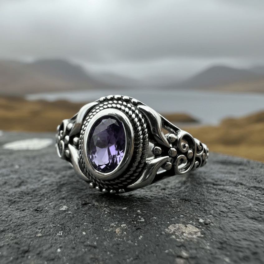 Romantic Celtic Knot Ring in Sterling Silver Ring La Vie Bien Romantic Celtic Knot Ring in Sterling Silver