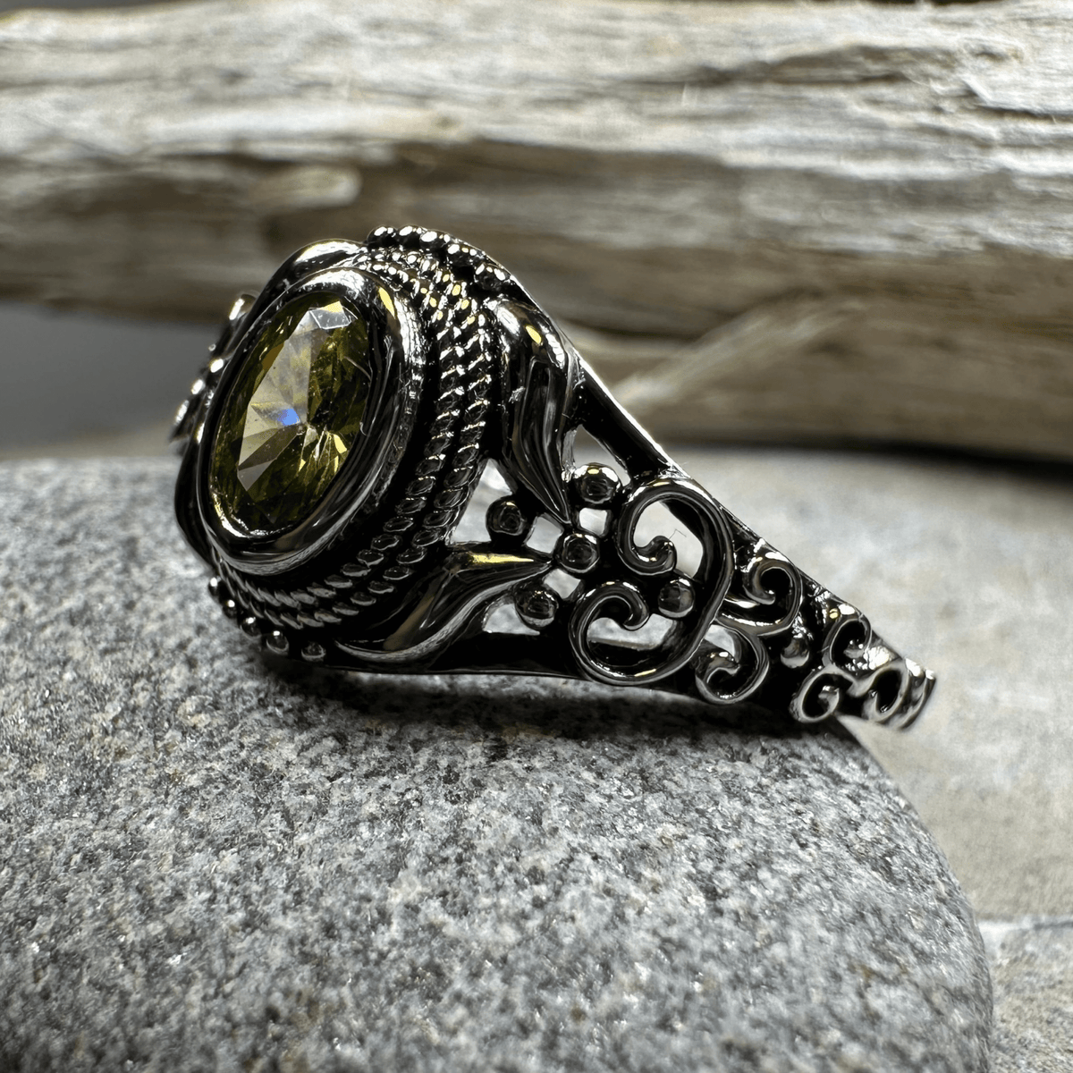 Romantic Celtic Knot Ring in Sterling Silver Ring La Vie Bien Romantic Celtic Knot Ring in Sterling Silver