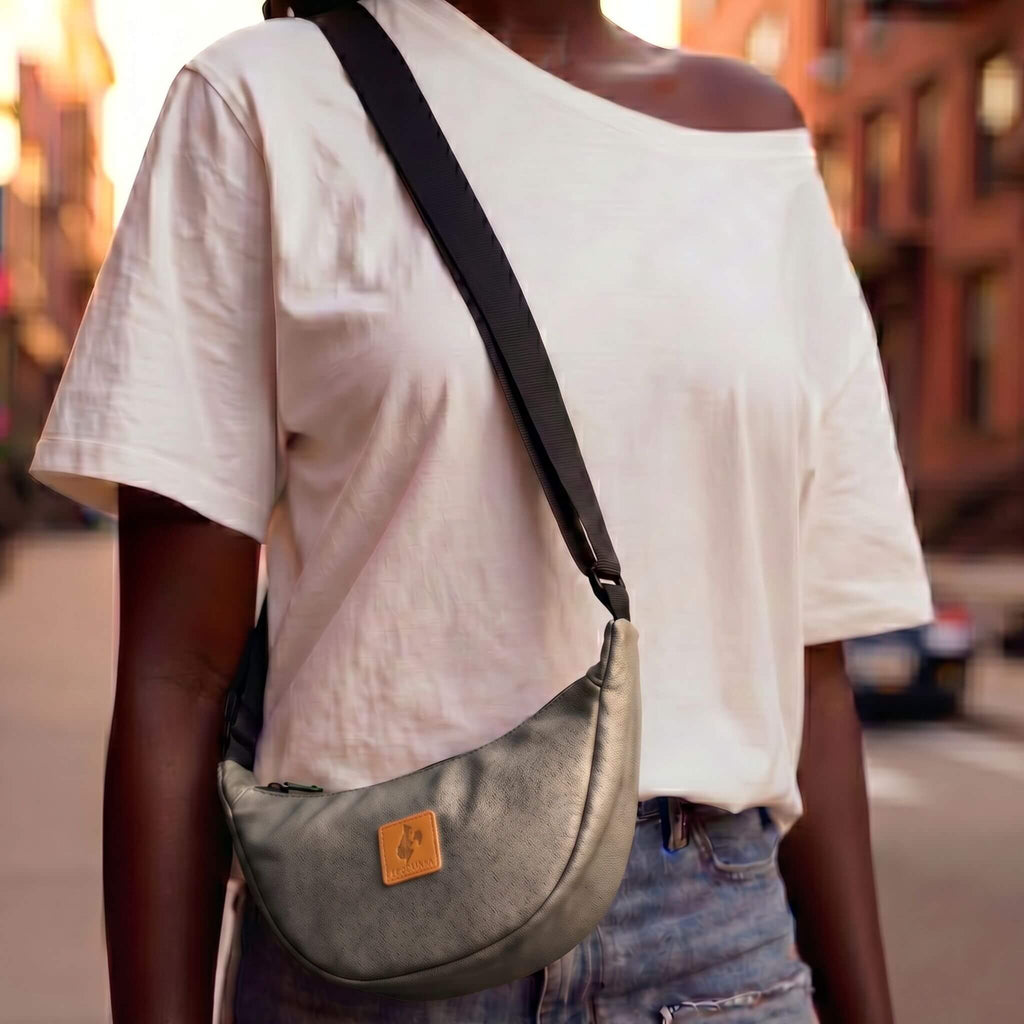 Round Mini Vegan Leather Shoulder Bag - Vegan Leather Purse Shoulder Bags La Vie Bien Round Mini Vegan Leather Shoulder Bag - Vegan Leather Purse