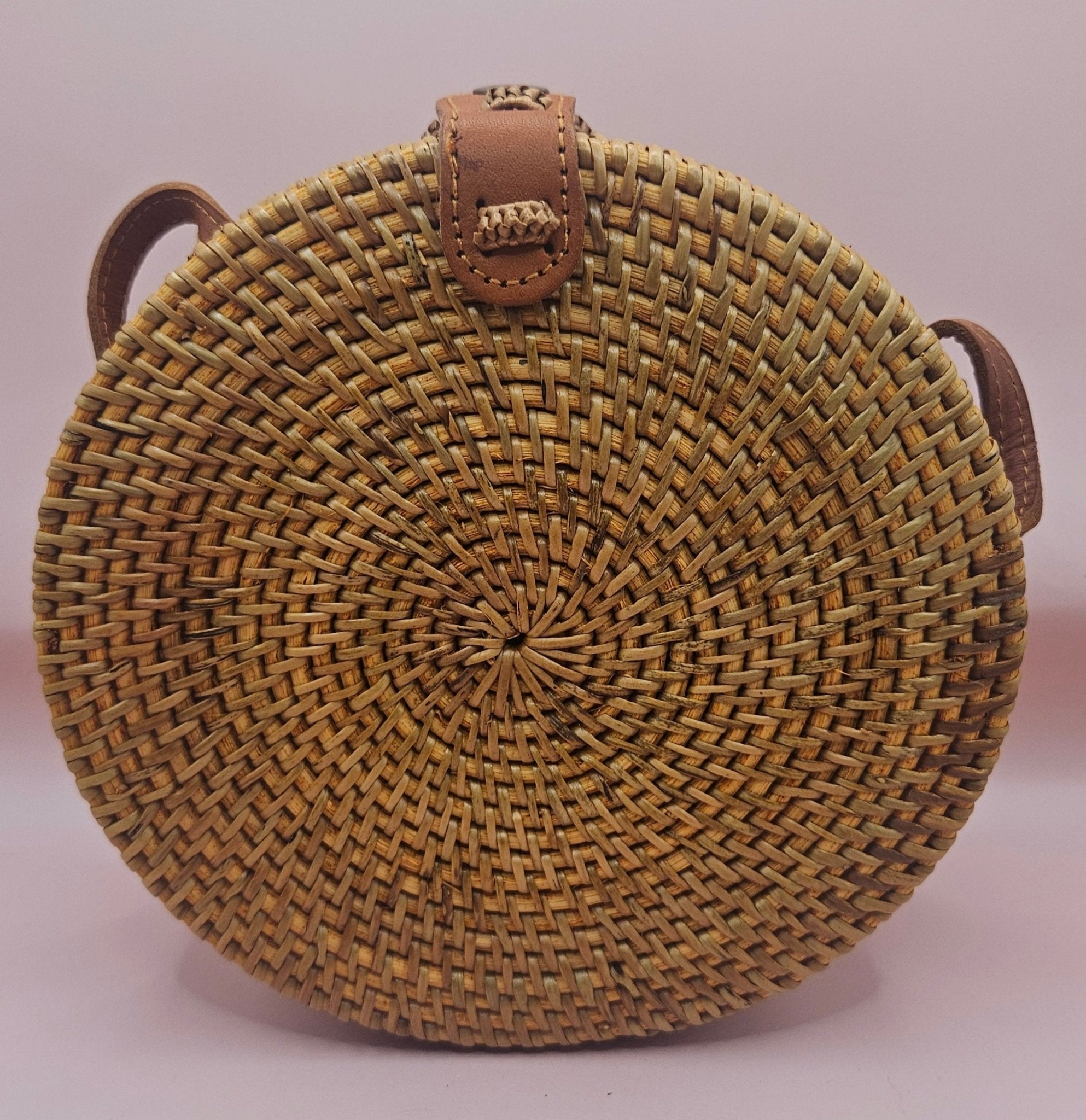 Round Rattan Crossbody Bags – 4 Styles Available Purses & Bags La Vie Bien Round Rattan Crossbody Bags – 4 Styles Available