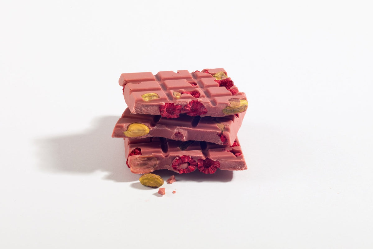 Ruby Garnet Chocolate Raspberry & Pistachio Bar Bars La Vie Bien Ruby Garnet Chocolate Raspberry & Pistachio Bar