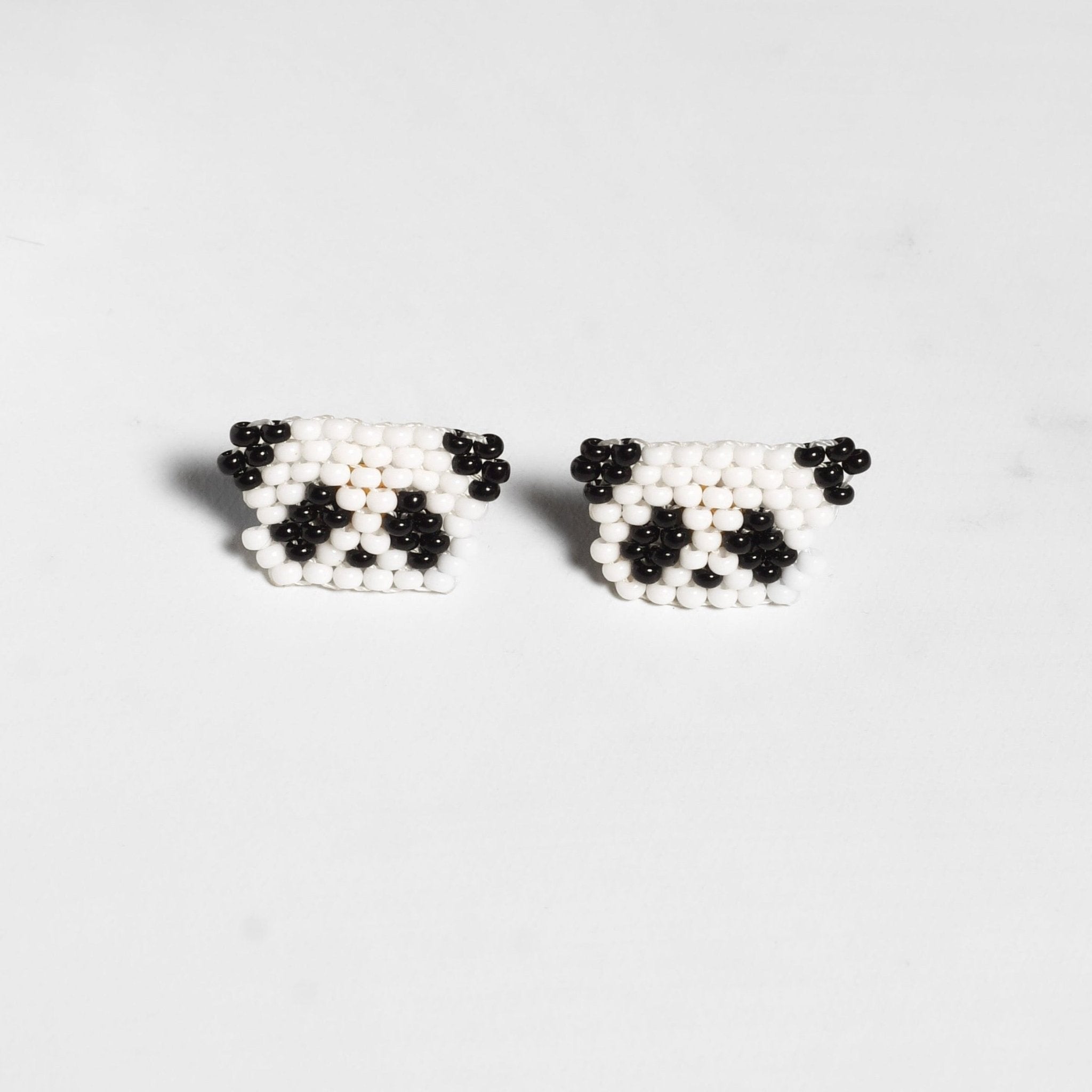 Safari Seed Bead Animal Stud Earrings - Mexico Jewelry La Vie Bien Safari Seed Bead Animal Stud Earrings - Mexico