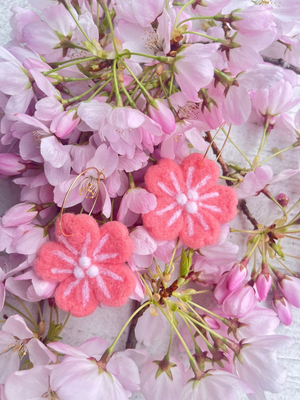 Sakura Flower Earrings Earrings La Vie Bien Sakura Flower Earrings