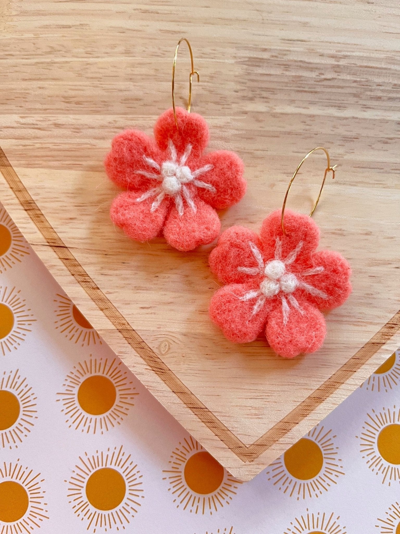 Sakura Flower Earrings Earrings La Vie Bien Sakura Flower Earrings