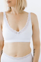 Salua Cotton Bralette with Lace Edge BRA La Vie Bien Salua Cotton Bralette with Lace Edge