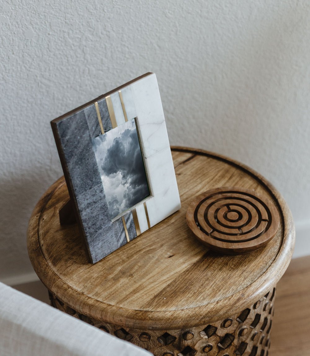 Sammita 4x6 Black & White Picture Frame - Hand Carved Marble HME stock line La Vie Bien Sammita 4x6 Black & White Picture Frame - Hand Carved Marble
