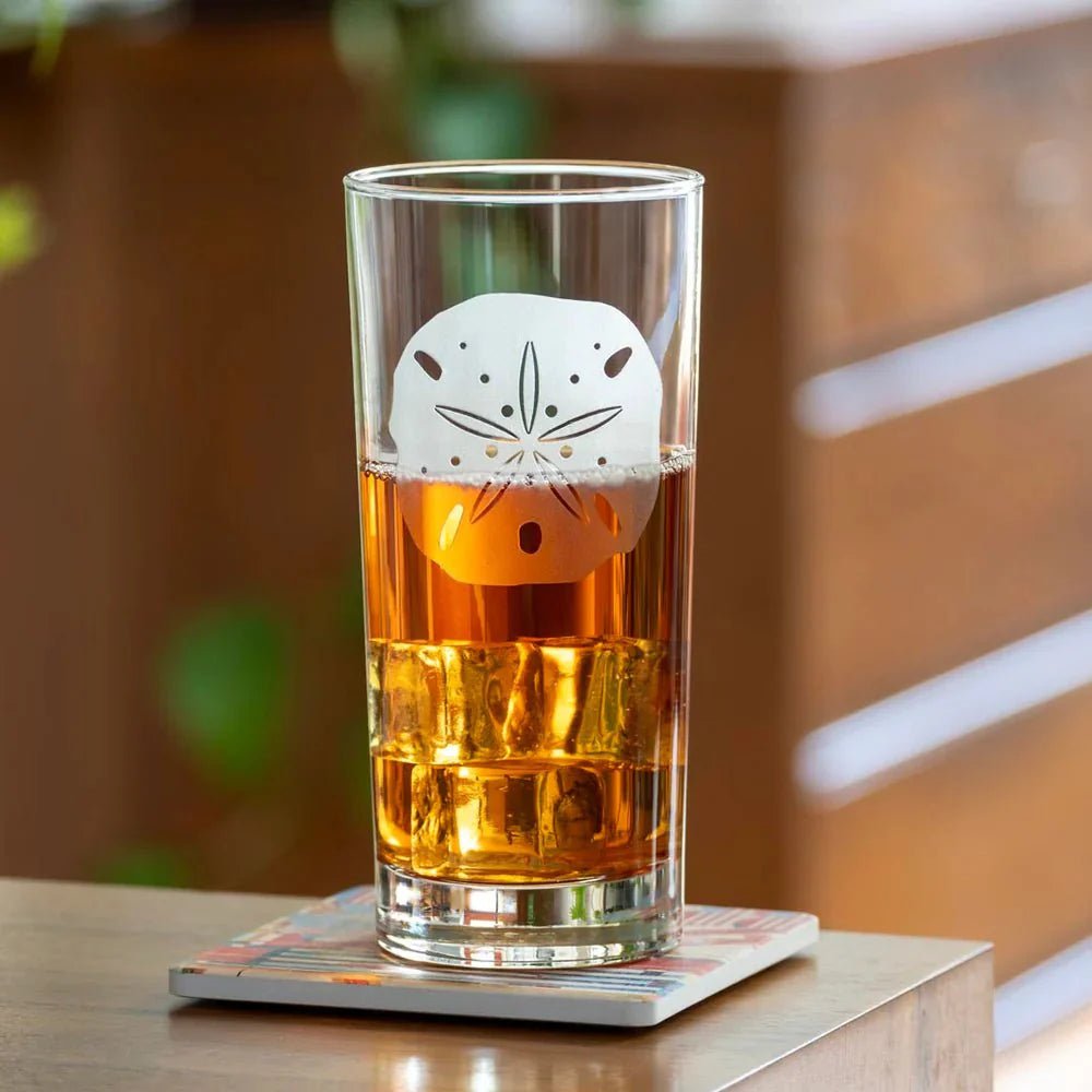 Sand Dollar Etched Glassware Kitchen Accessories La Vie Bien Sand Dollar Etched Glassware