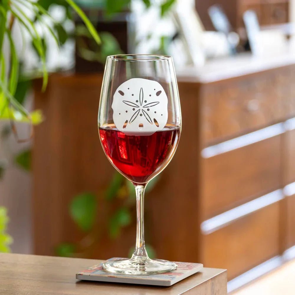Sand Dollar Etched Glassware Kitchen Accessories La Vie Bien Sand Dollar Etched Glassware