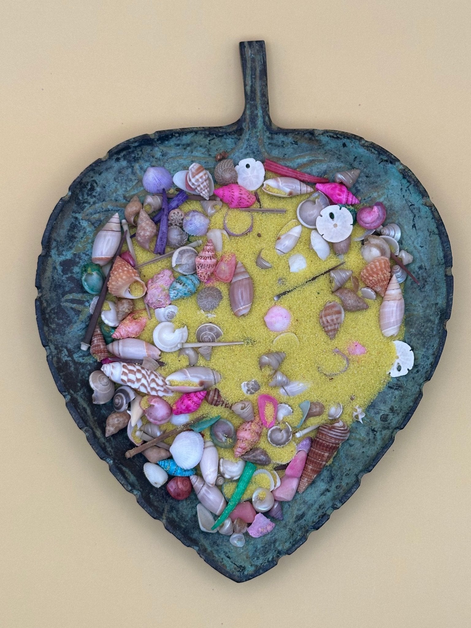Sand & Shell Mixture – 5 oz DIY Craft Bag with Seashells & Coastal Treasures La Vie Bien Sand & Shell Mixture – 5 oz DIY Craft Bag with Seashells & Coastal Treasures