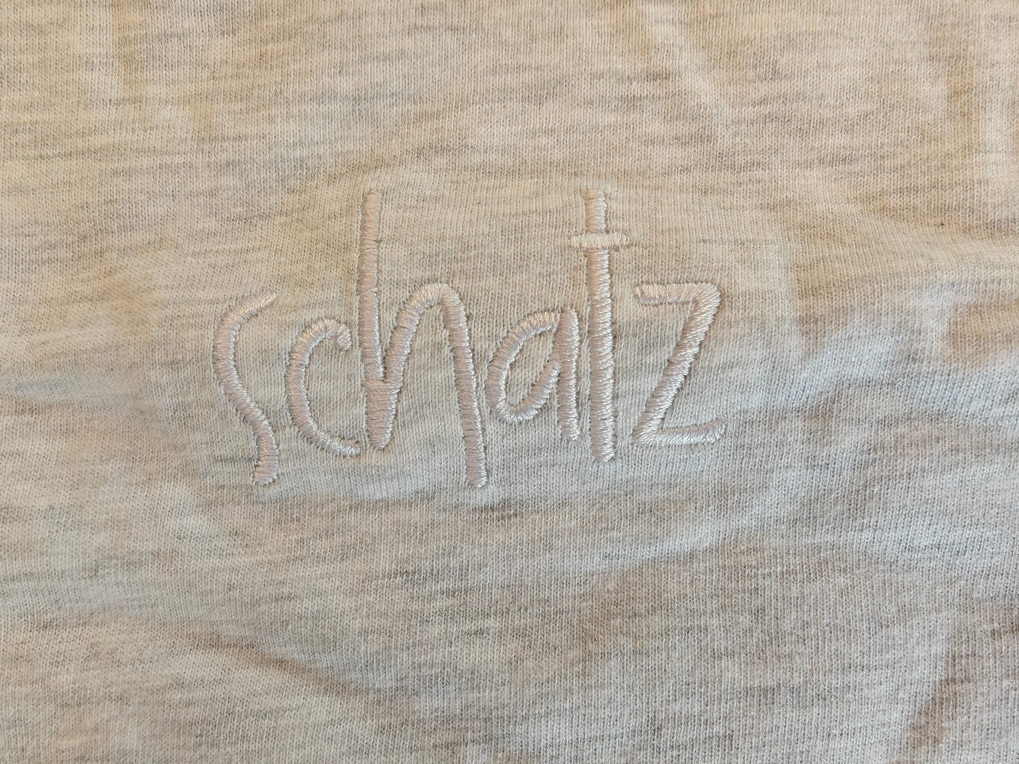 Schatz German "treasure" embroidered Baby jersey bodysuit, newborn gift for German speaking family Baby bodysuit La Vie Bien Schatz German "treasure" embroidered Baby jersey bodysuit, newborn gift for German speaking family