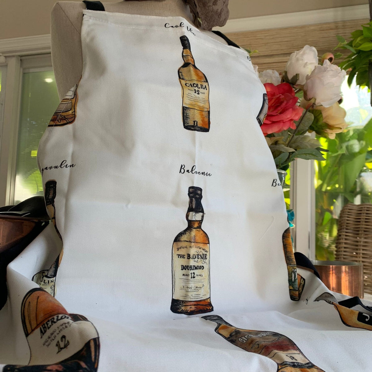 Scottish Whisky Lover Apron Gifts La Vie Bien Scottish Whisky Lover Apron