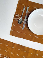 Serpentine Ikat Woven Placemat - Cinnamon Siggy La Vie Bien Serpentine Ikat Woven Placemat - Cinnamon