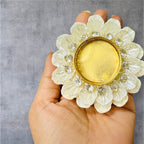 Set of 2 Dainty Acrylic Shell Flower Shaped T-Light Holders/Diya La Vie Bien Set of 2 Dainty Acrylic Shell Flower Shaped T-Light Holders/Diya