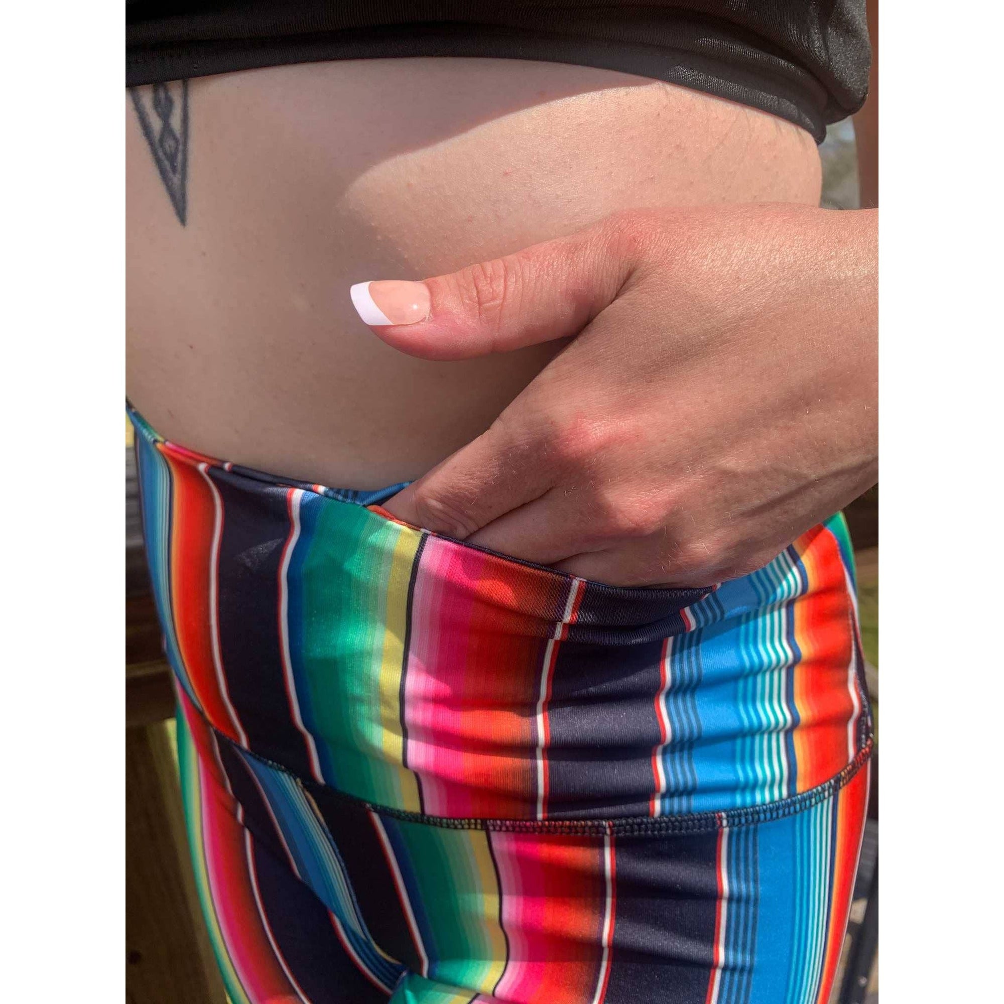 Sexy N Serape Activewear Leggings | High - waisted Printed Stripes Tight Pants [Available in SM, 2XL & 3XL]