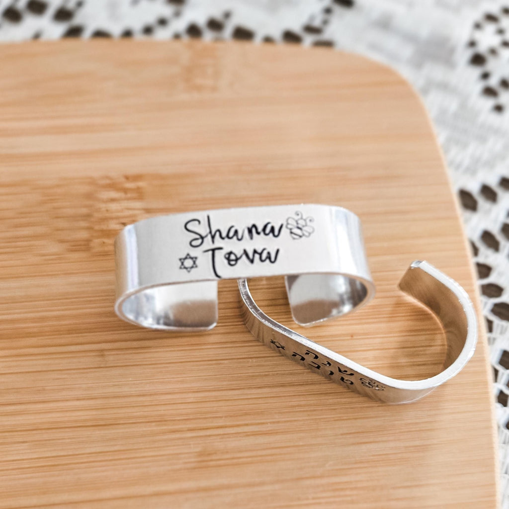 Shana Tova Honey Bee Handcrafted Napkin Rings High Holidays La Vie Bien Shana Tova Honey Bee Handcrafted Napkin Rings