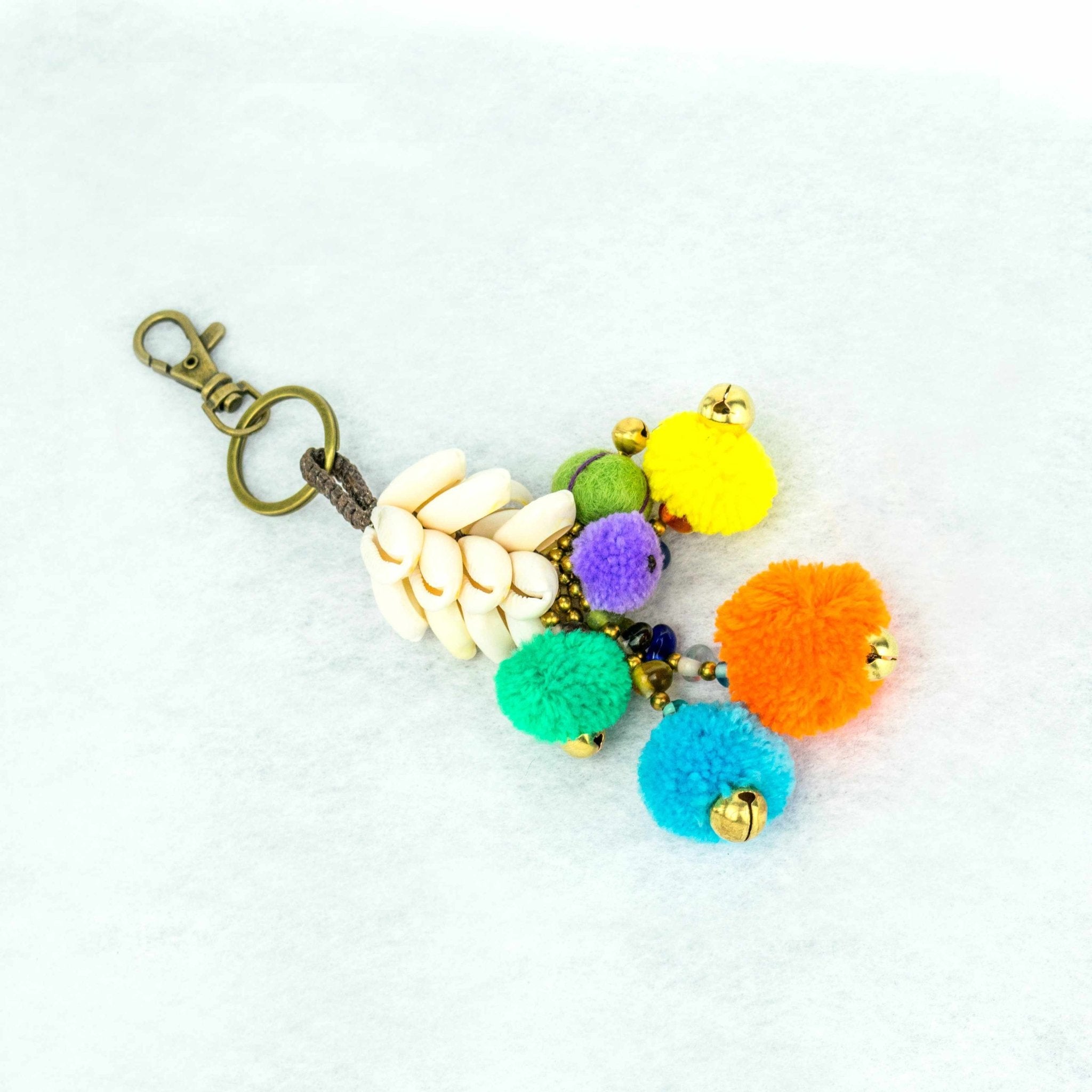 Shell Pompom Lobster Clasp Key Chain / Zipper Pull - Thailand Zipper Pulls La Vie Bien Shell Pompom Lobster Clasp Key Chain / Zipper Pull - Thailand