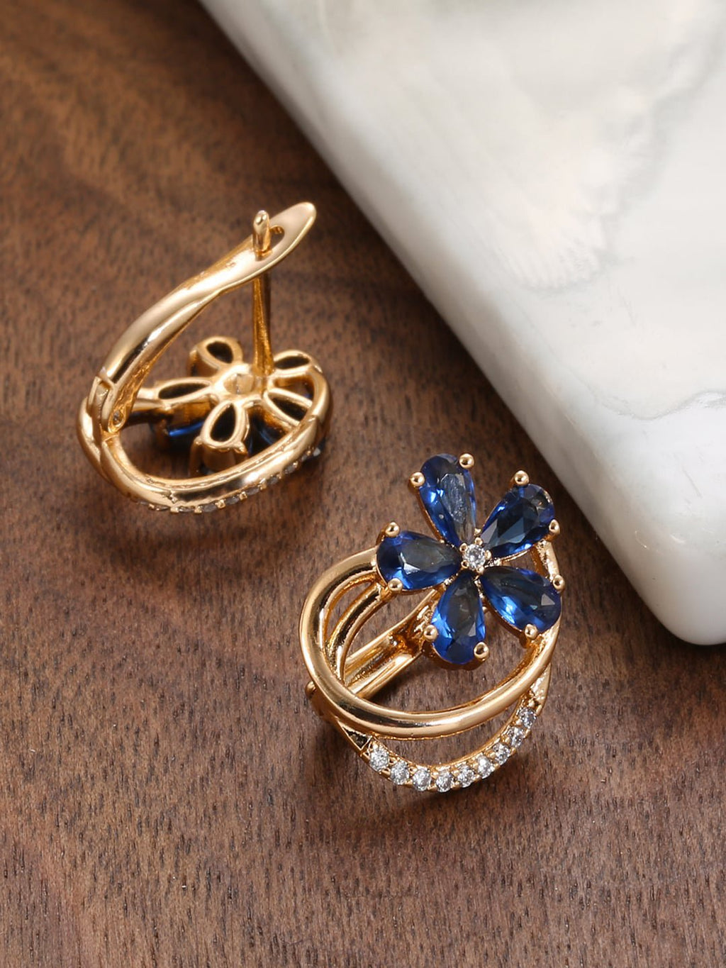 Shining Diva Rose Gold-Polished Blue Floral Studs Earrings Shining Diva La Vie Bien Shining Diva Rose Gold-Polished Blue Floral Studs Earrings