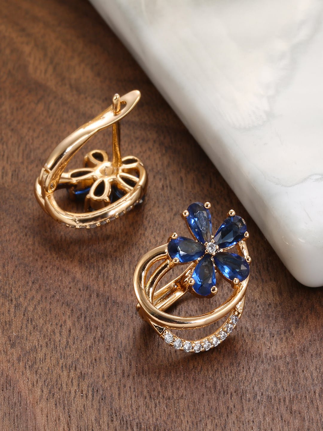 Shining Diva Rose Gold-Polished Blue Floral Studs Earrings Shining Diva La Vie Bien Shining Diva Rose Gold-Polished Blue Floral Studs Earrings