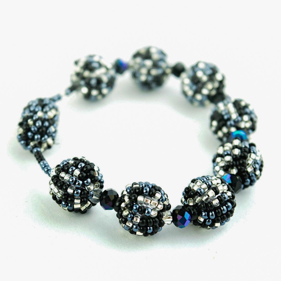 Shiva Magnetic Closure Seed Bead Bracelet - Guatemala Jewelry La Vie Bien Shiva Magnetic Closure Seed Bead Bracelet - Guatemala