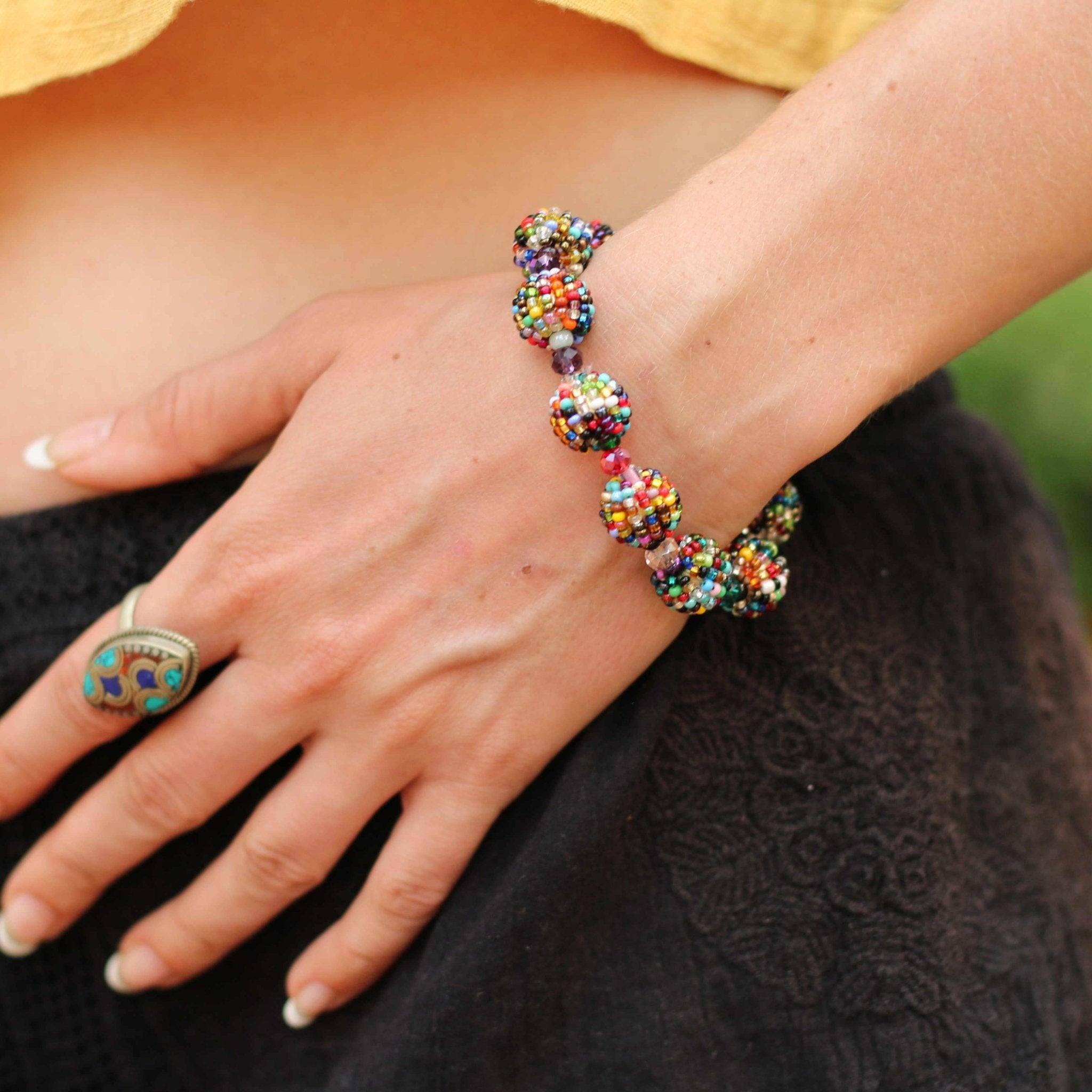 Shiva Magnetic Closure Seed Bead Bracelet - Guatemala Jewelry La Vie Bien Shiva Magnetic Closure Seed Bead Bracelet - Guatemala