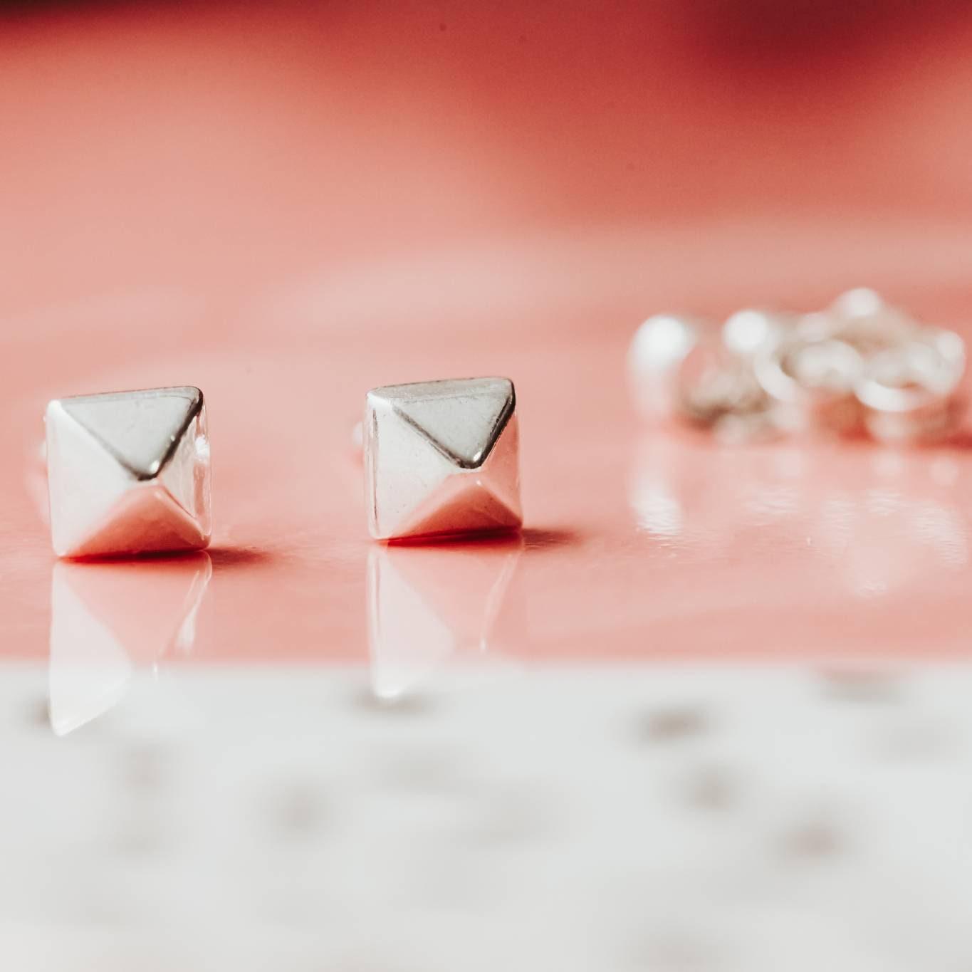 Silver Pyramid Stud Earrings Earrings La Vie Bien Silver Pyramid Stud Earrings