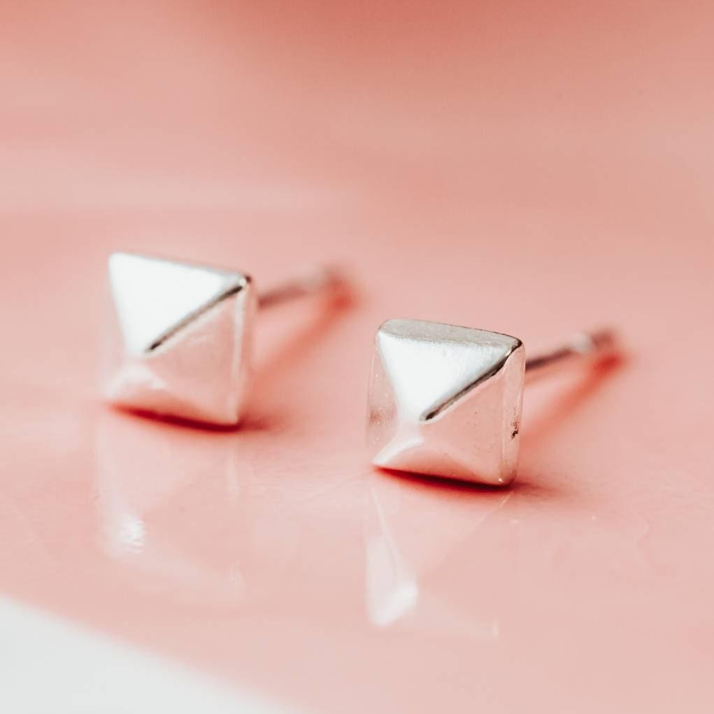 Silver Pyramid Stud Earrings Earrings La Vie Bien Silver Pyramid Stud Earrings